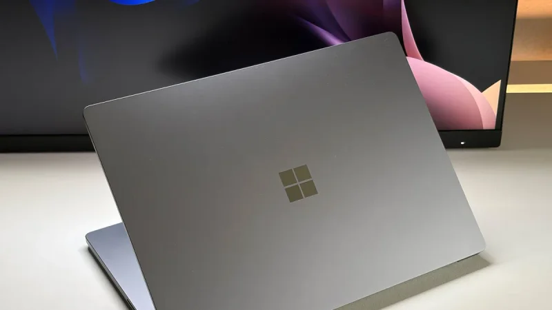 Microsoft Surface Laptop Ultra Bawa Nvidia RTX Spark, Siap Saingi MacBook Pro?