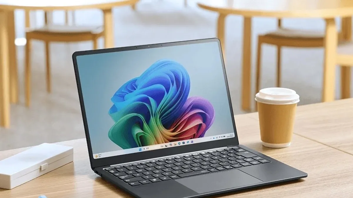 Ultrabook Ringan dengan Baterai Jumbo dan NPU Kencang