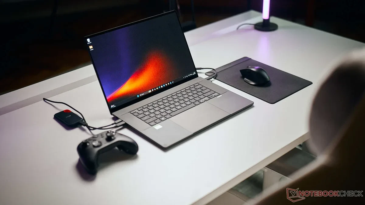 Laptop gaming menggunakan chip Nvidia RTX Spark N1X dengan arsitektur ARM dan GPU Blackwell