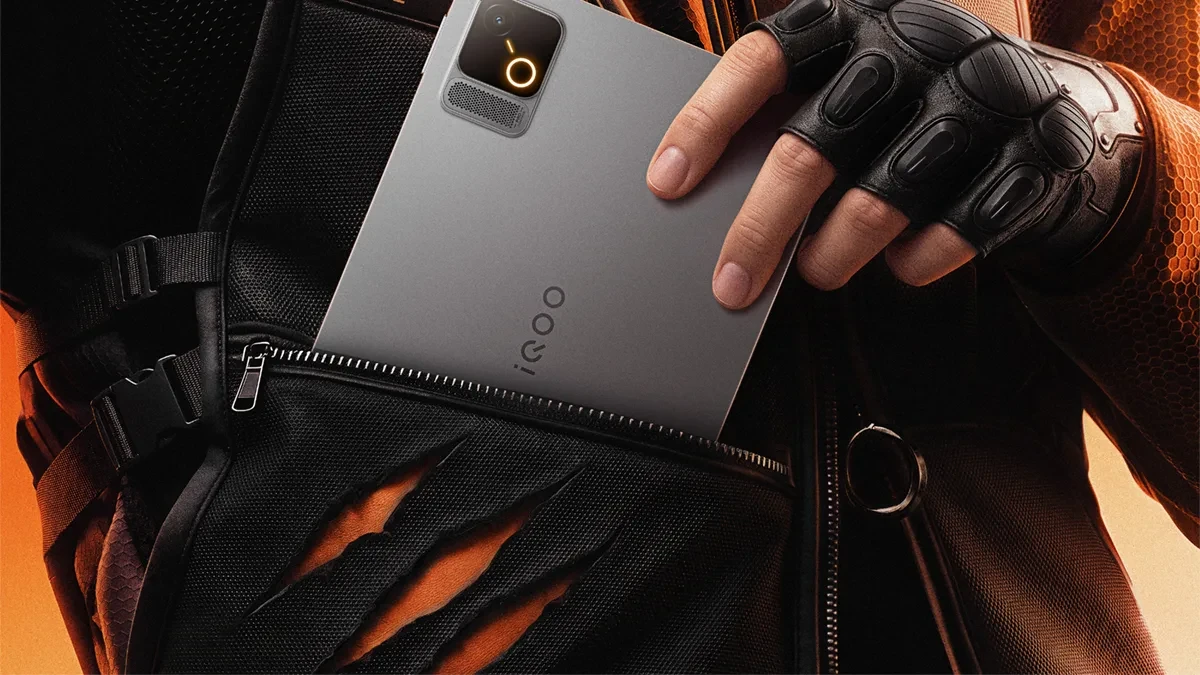 Tampilan depan dan desain bodi tablet gaming iQOO Pad Pro